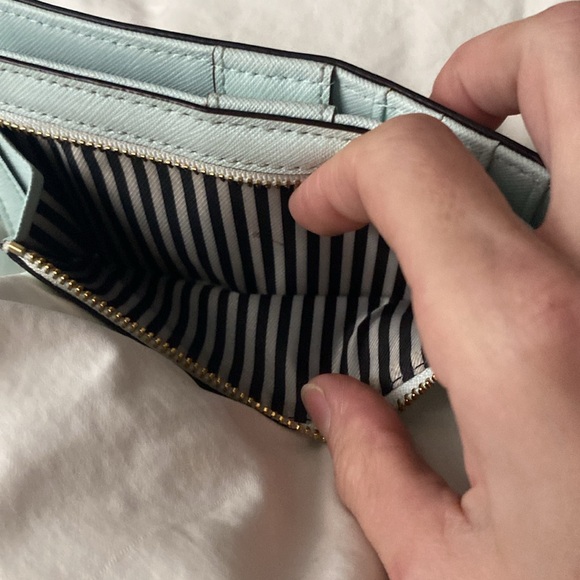 SOLD OUT KATE SPADE
Jackson Street Stacy Wallet In Misty Mist
$128 - Picture 10 of 15